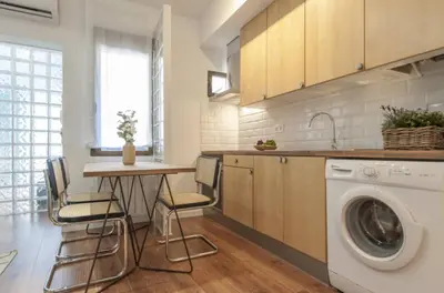 Una cocina o zona de cocina en Malasaña centro Madrid