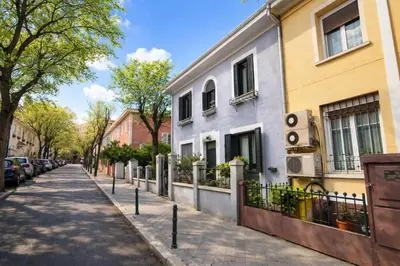 El barrio de los alrededores o un barrio cerca de este apartamento