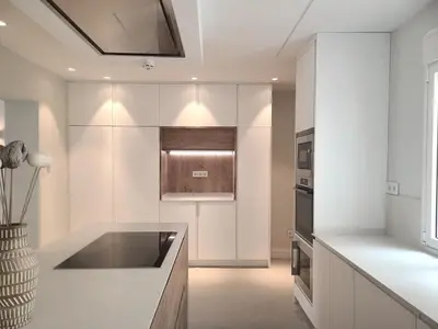 Una cocina o zona de cocina en Spectacular flat for 8 pax near Puerta del Sol - Alcala