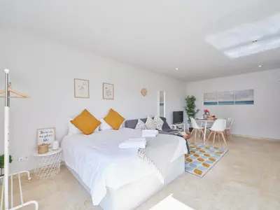 Cama o camas de una habitación en My City Home - Apartamento con terraza y piscina comunitaria en Legazpi
