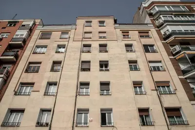 Edificio en el que se encuentra el apartamento