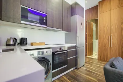 Una cocina o zona de cocina en Dobo Madrid Gran Vía