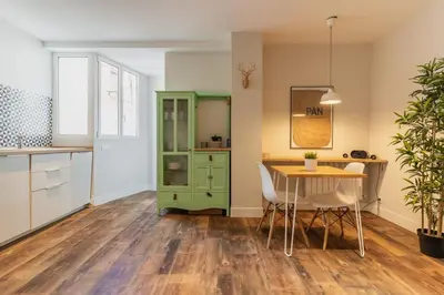 Una cocina o zona de cocina en Modern stylish -1BD 1BATH-Lavapiés
