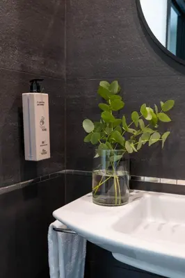 Un baño de My Suite Madrid