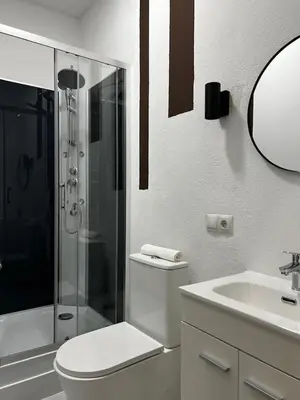 Un baño de Plaza España B