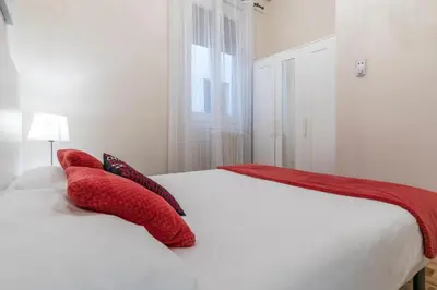 Cama o camas de una habitación en Reina 1 by Forever Rentals