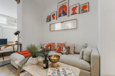 Zona de estar de 3min Walk - Retiro & Atocha - Luxury District and Desk