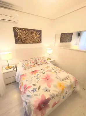 Cama o camas de una habitación en En PLENO CENTRO - Especial para GRUPOS o FAMILIAS - GRAN VÍA - CALLAO - SOL - PLAZA ESPAÑA