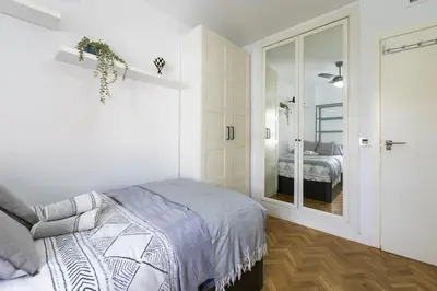 Plano de For You Rentals Spacious, temporary, and central 3-bedroom apartment PDA653