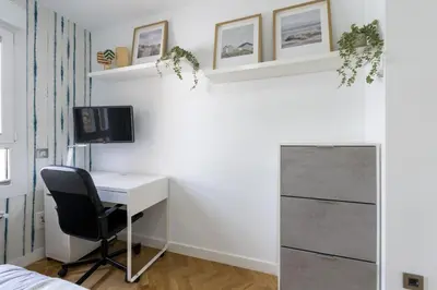 Plano de For You Rentals Spacious, temporary, and central 3-bedroom apartment PDA653