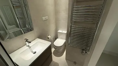 Un baño de Stylish Haven in Chic Salamanca