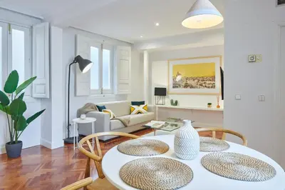 Zona de estar de Apartamento III Alcalá-Retiro. Ideal parejas
