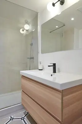Un baño de Apartamento III Alcalá-Retiro. Ideal parejas