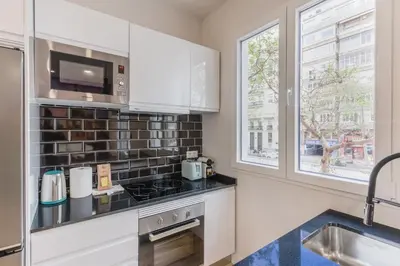 Una cocina o zona de cocina en Bright modern - 3Bedrooms 3Bathrooms -Salamanca
