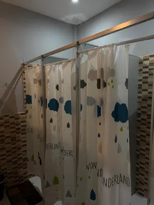 Un baño de ROX Madrid