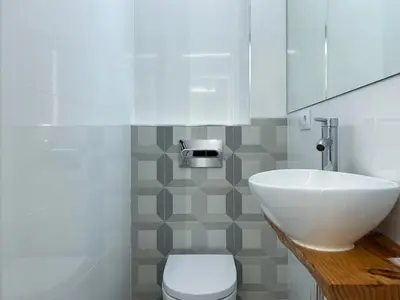 Un baño de Madrid Experience - 3 dormitorios en el Centro