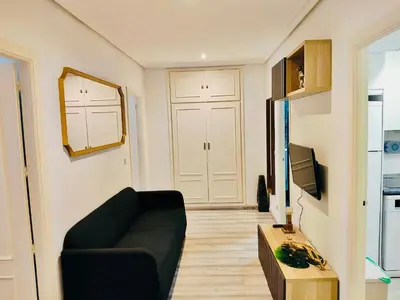 Una televisión o centro de entretenimiento en EN PLENO CENTRO de MADRID - GRAN VIA - CALLAO - SOL