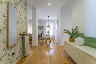 Plano de Stunning Stylish - 2BD 1BT - Chamberí