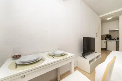 Una cocina o zona de cocina en Classy I - Ferga Suites