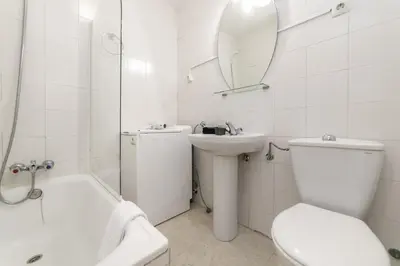 Un baño de Classy IV - Ferga Suites