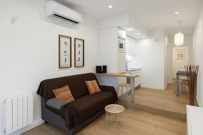 Zona de estar de Acogedor piso climatizado cerca del Metro Oporto