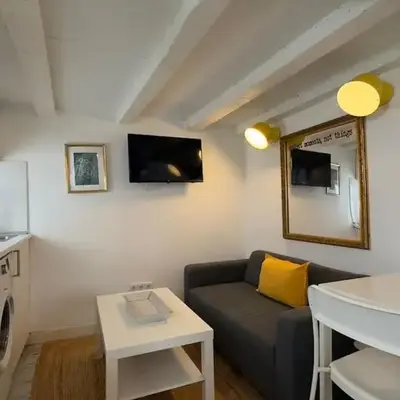 Outdoor studio for 2 people in Lavapiés - Amparo - 3