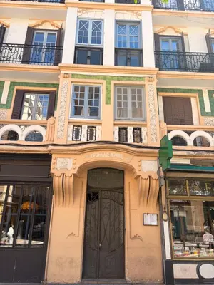Edificio en el que se encuentra el apartamento