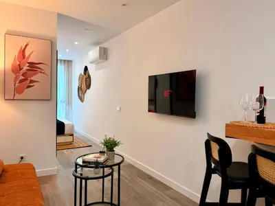 Una televisión o centro de entretenimiento en dozZze - Madrid Río