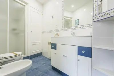 Un baño de Cozy and bright - 1 Bedroom 1 Bathroom - Salamanca
