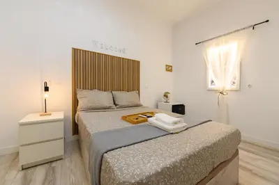 Cama o camas de una habitación en Barcelona habitación con comodidad y zonas compartidas Gran Vía-Madrid T emporal SBE1013