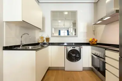 Una cocina o zona de cocina en My City Home- Lujoso Apartamento en Sol