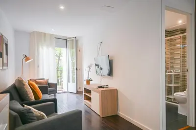 Zona de estar de Apartment with Balcony on Calle Santa Engracia Temporal SEN1692