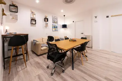 Plano de Berlín habitación con comodidad y zonas compartidas Gran Vía-Madrid Temporal SBE1010