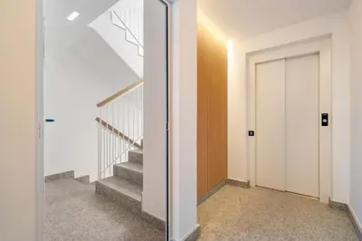 Plano de Elegance & comfort in Chamberi- 5B