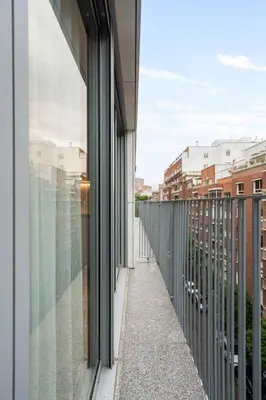 Un balcón o terraza de Elegance & comfort in Chamberi- 1C