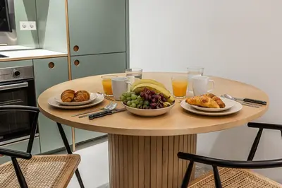Comida en o cerca de este apartamento