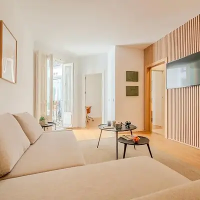 Modern apartment in Gran Vía with AC & WIFI 4 guests