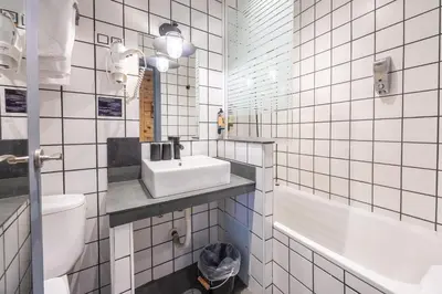 Un baño de Abalú Collection Hotel Life Gran Via