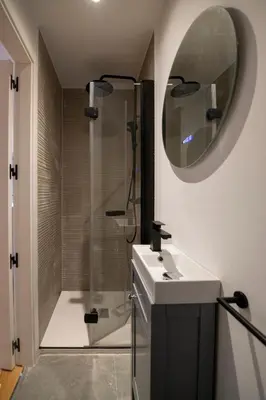 Un baño de Spectacular apartment Bravo Murillo AC WIFI 2