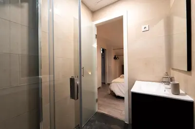 Un baño de Casa para 4 en Chamberí