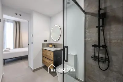 Un baño de MyHouseSpain - Santero Apartments A