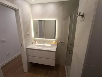 Un baño de Apartamentos DALA