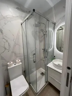 Un baño de QGO13Ib Estudio Chamberi metro Bilbao