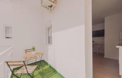 Una televisión o centro de entretenimiento en Wood 5