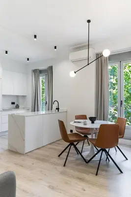 Una cocina o zona de cocina en Luz y diseño en Malasaña, Piso céntrico y nuevo