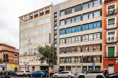 Edificio en el que se encuentra el apartamento