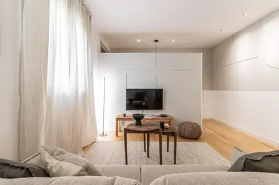 Una televisión o centro de entretenimiento en Profumo - 1 bedroom apartment in Justicia