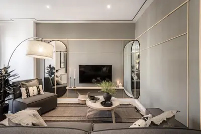 Una televisión o centro de entretenimiento en Dilar - 3 bedrooms and office in Trafalgar