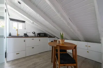 Una cocina o zona de cocina en GuestReady - Quiet Retreat in Madrid