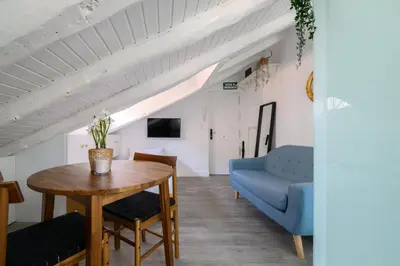 Una televisión o centro de entretenimiento en GuestReady - Quiet Retreat in Madrid